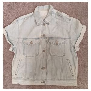 Short sleeve denim jacket